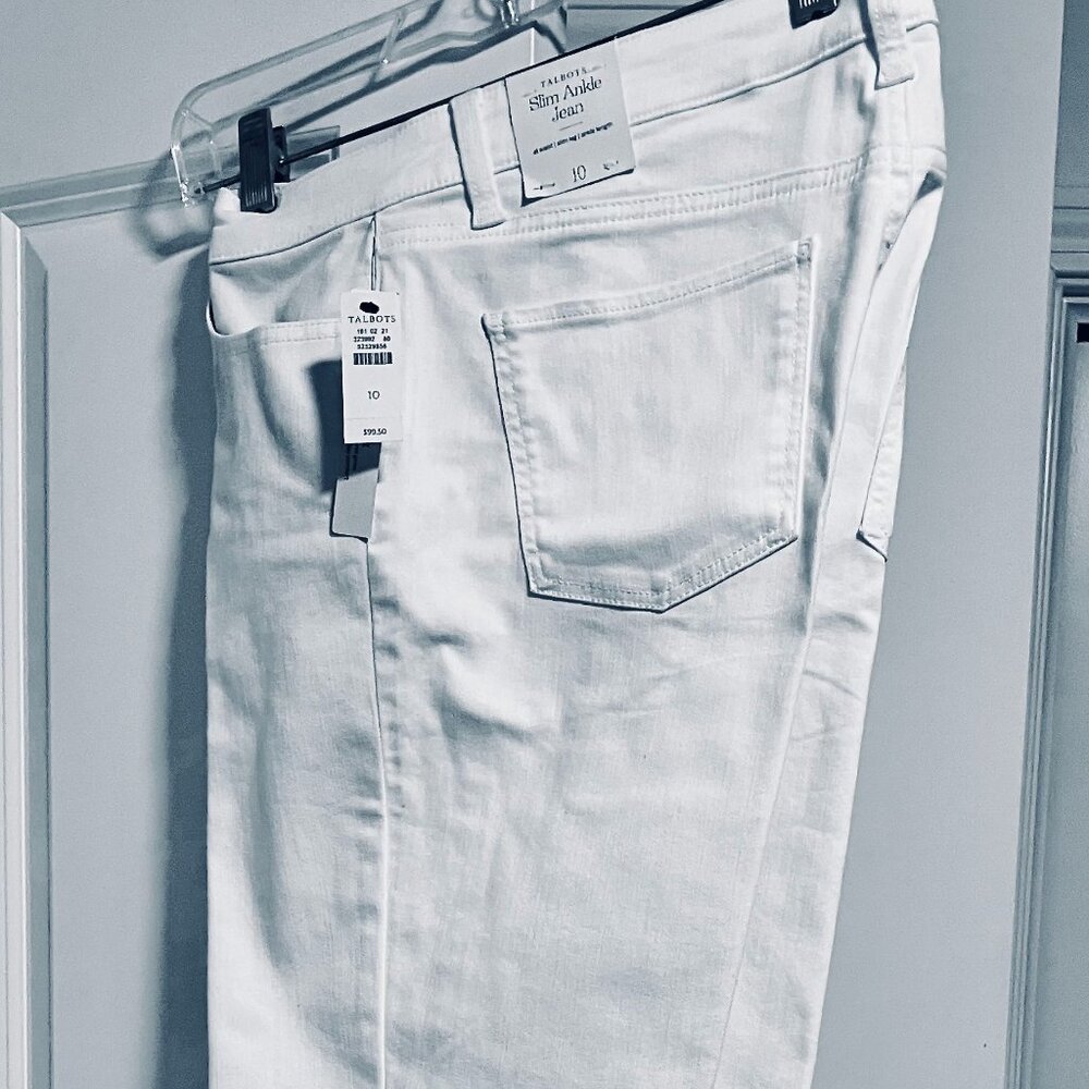 NWT - Hot little Talbots Denim Jeans - Start Thinking Spring!